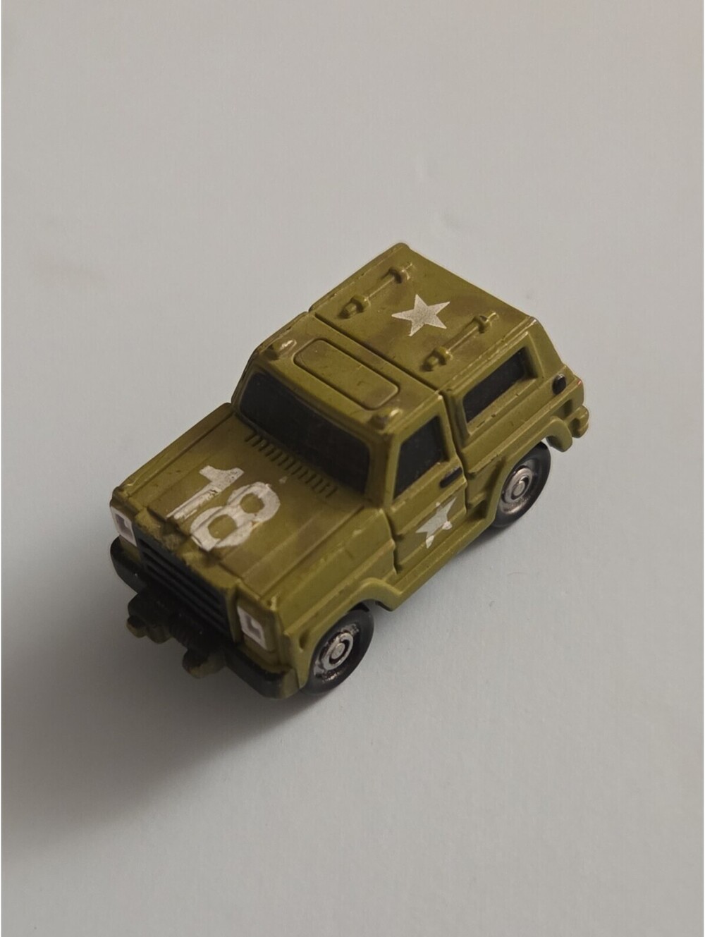 Galoob Micro Machines or Similar Army Military Vehicle Truck Jeep SUV 18 L2208